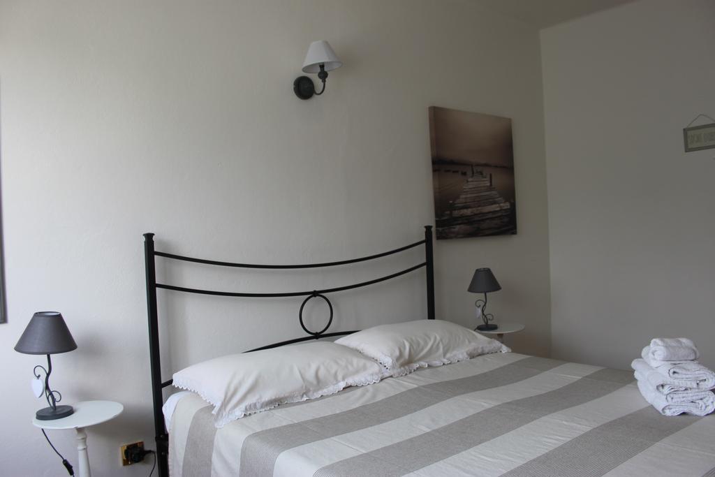 Bed And Breakfast Anna Isera エクステリア 写真